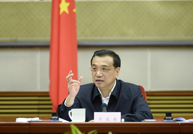 中国政府确立能源发展新战略 清洁能源撬动经济发展